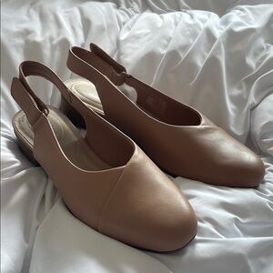 Clarks Pink-tan Juliet Pull Loafers